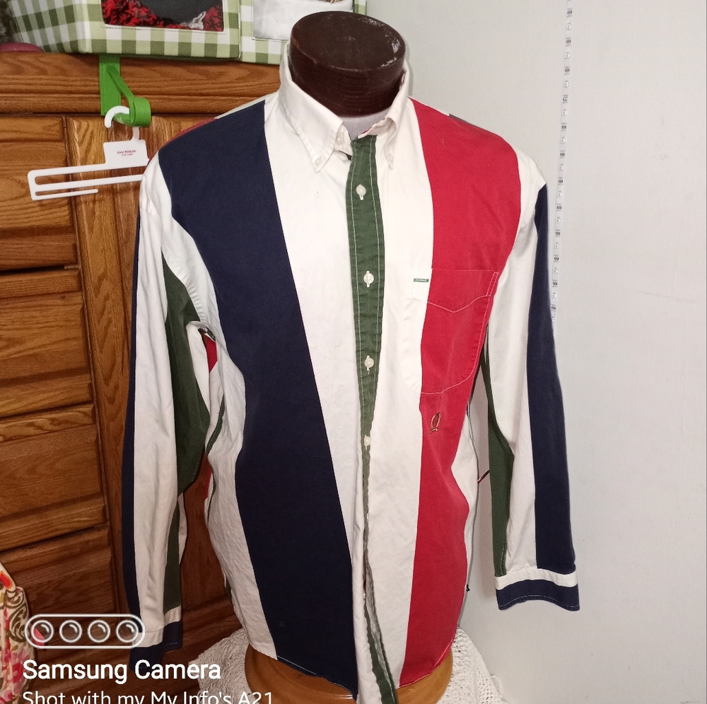 Men's medium long sleeve  Button up. Western style.